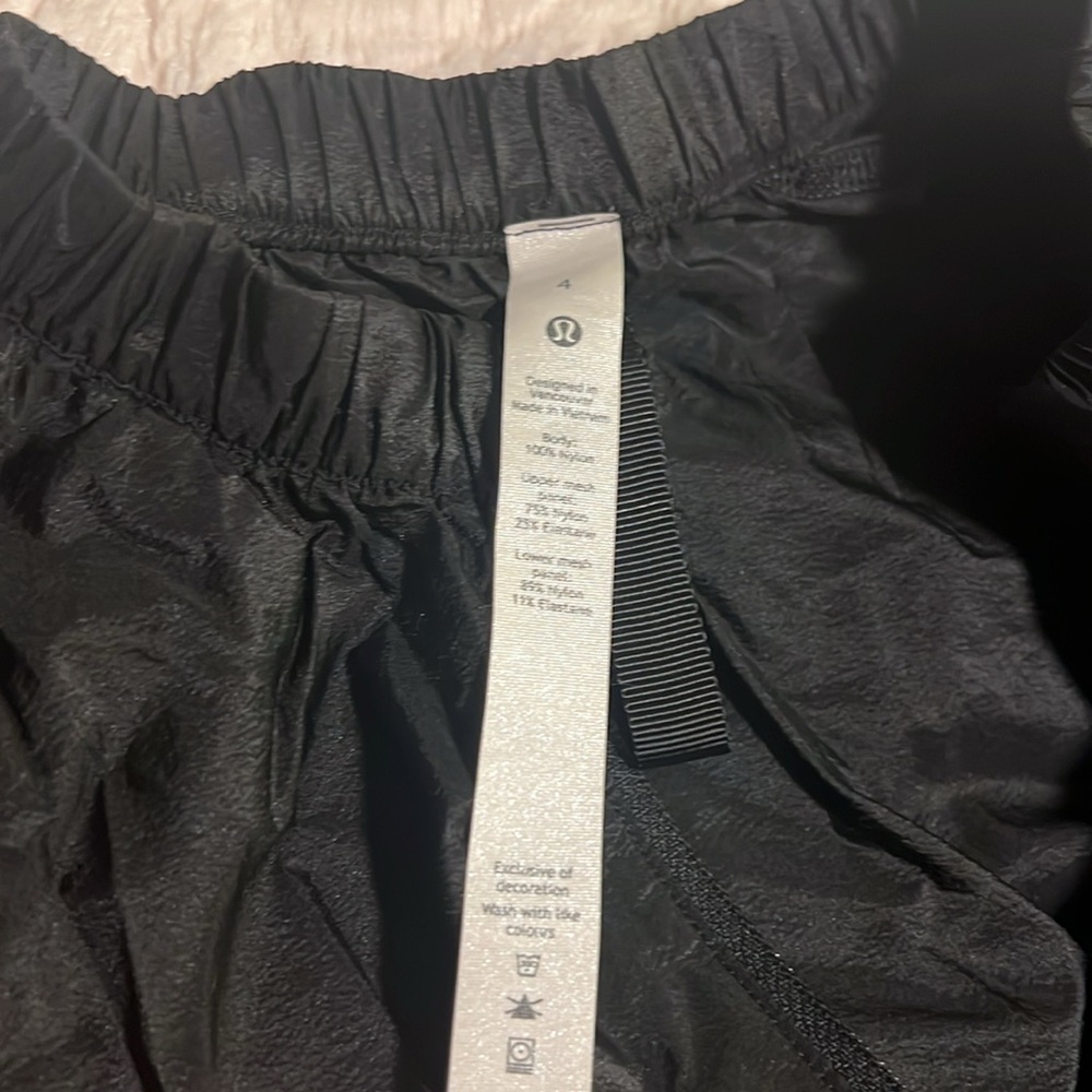 Lightweight Chic Jacket - image 3